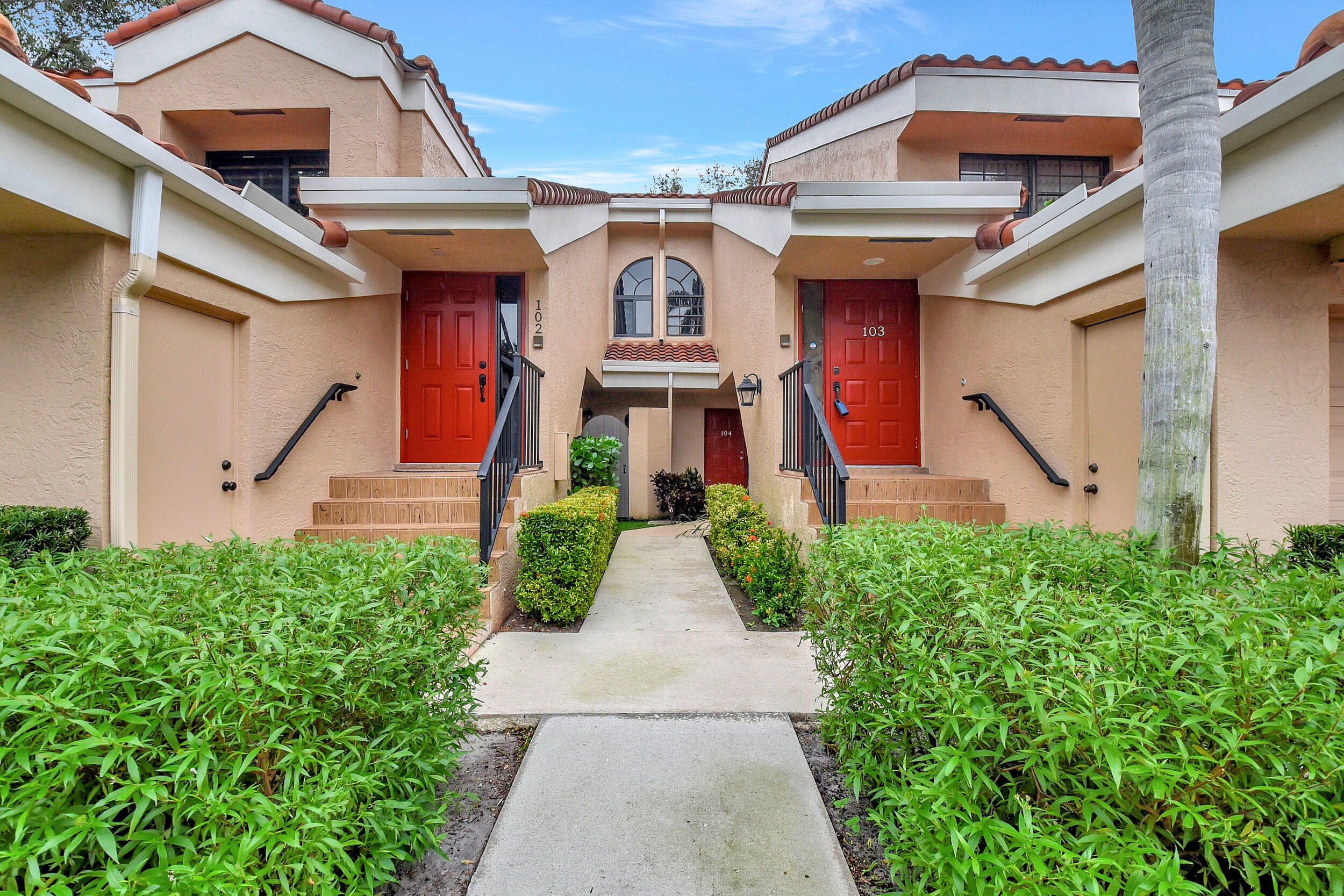 FAIRWAYS AT BOCA GOLF & TENNIS CONDO - Residential