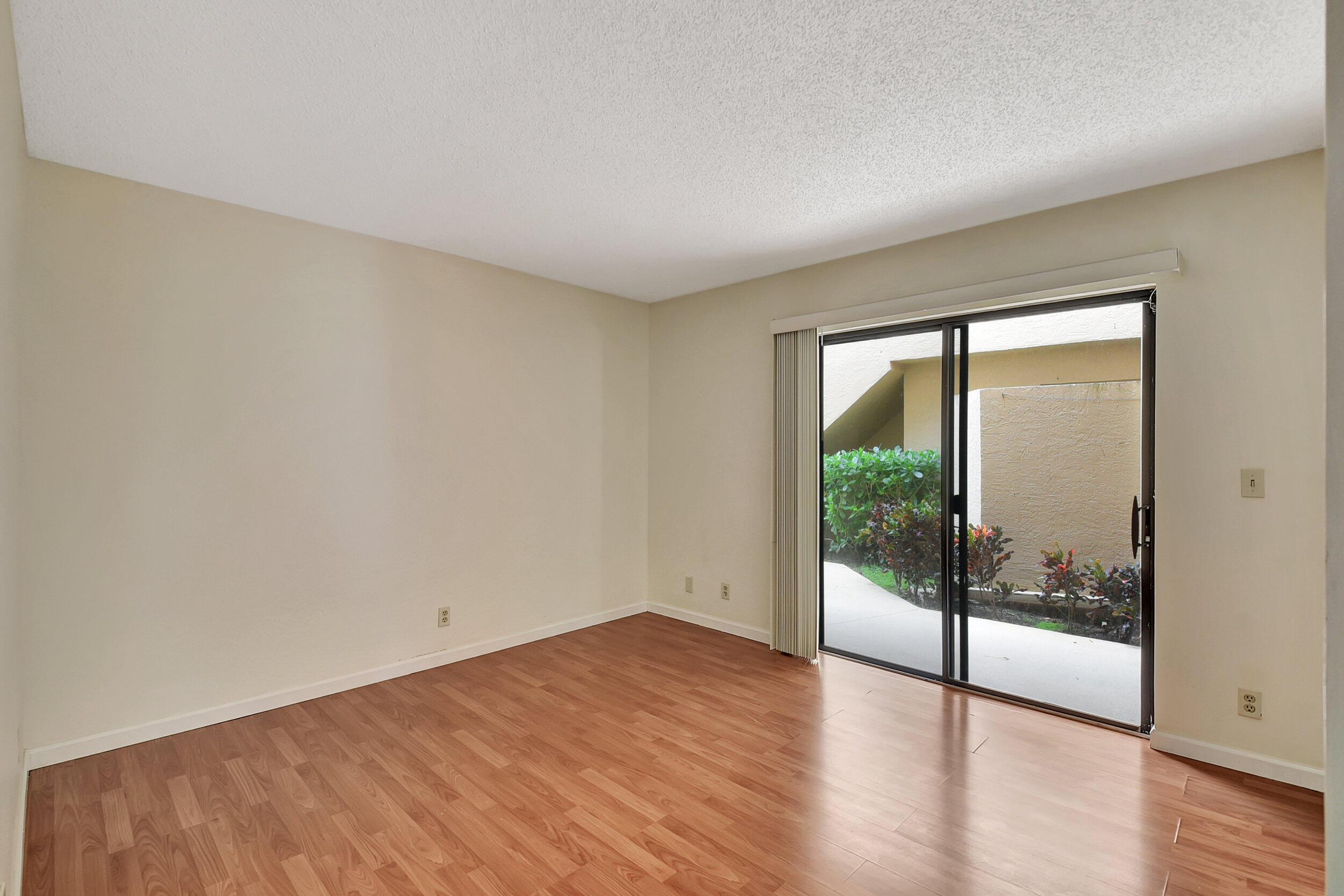 FAIRWAYS AT BOCA GOLF & TENNIS CONDO - Residential