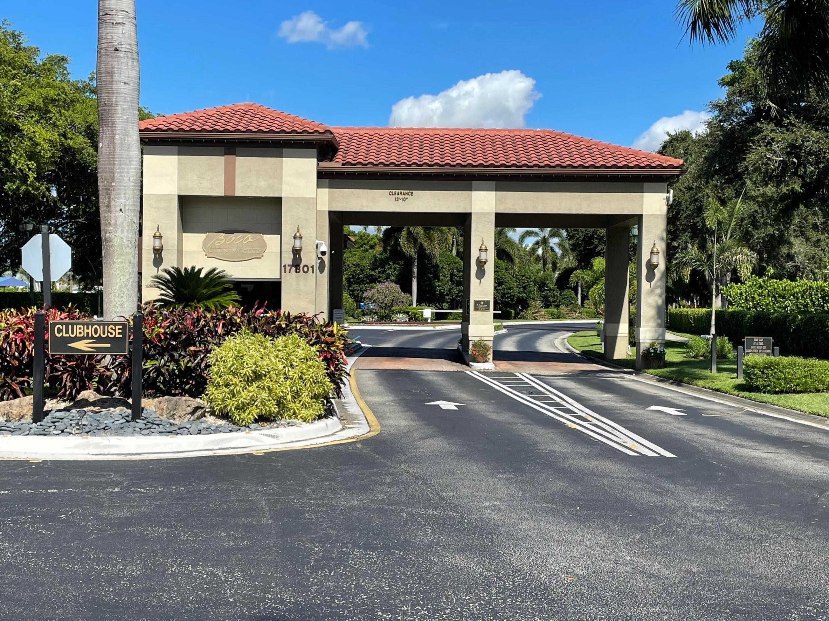 FAIRWAYS AT BOCA GOLF & TENNIS CONDO - Residential