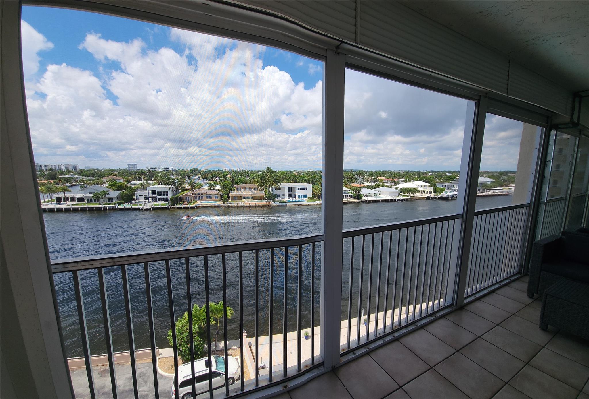 299 N Riverside Dr 608