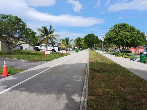 Tiny photo for 7757 SE EMBASSY Boulevard, Miramar, FL 33023 (MLS # B26054500)
