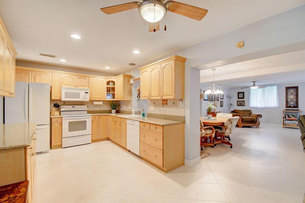 DEERFIELD BEACH ESTATES 3 - Residential