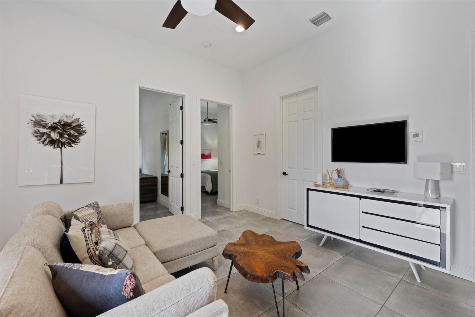 PALM BEACH POINT - Residential Lease