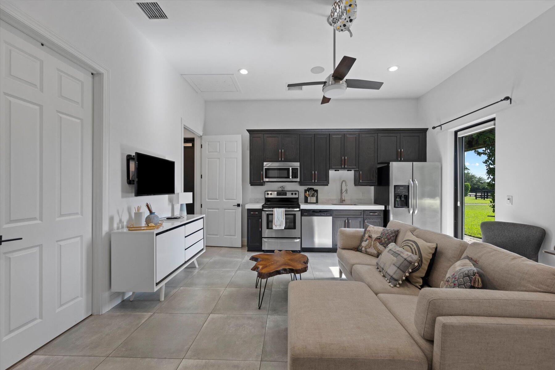 PALM BEACH POINT - Residential Lease