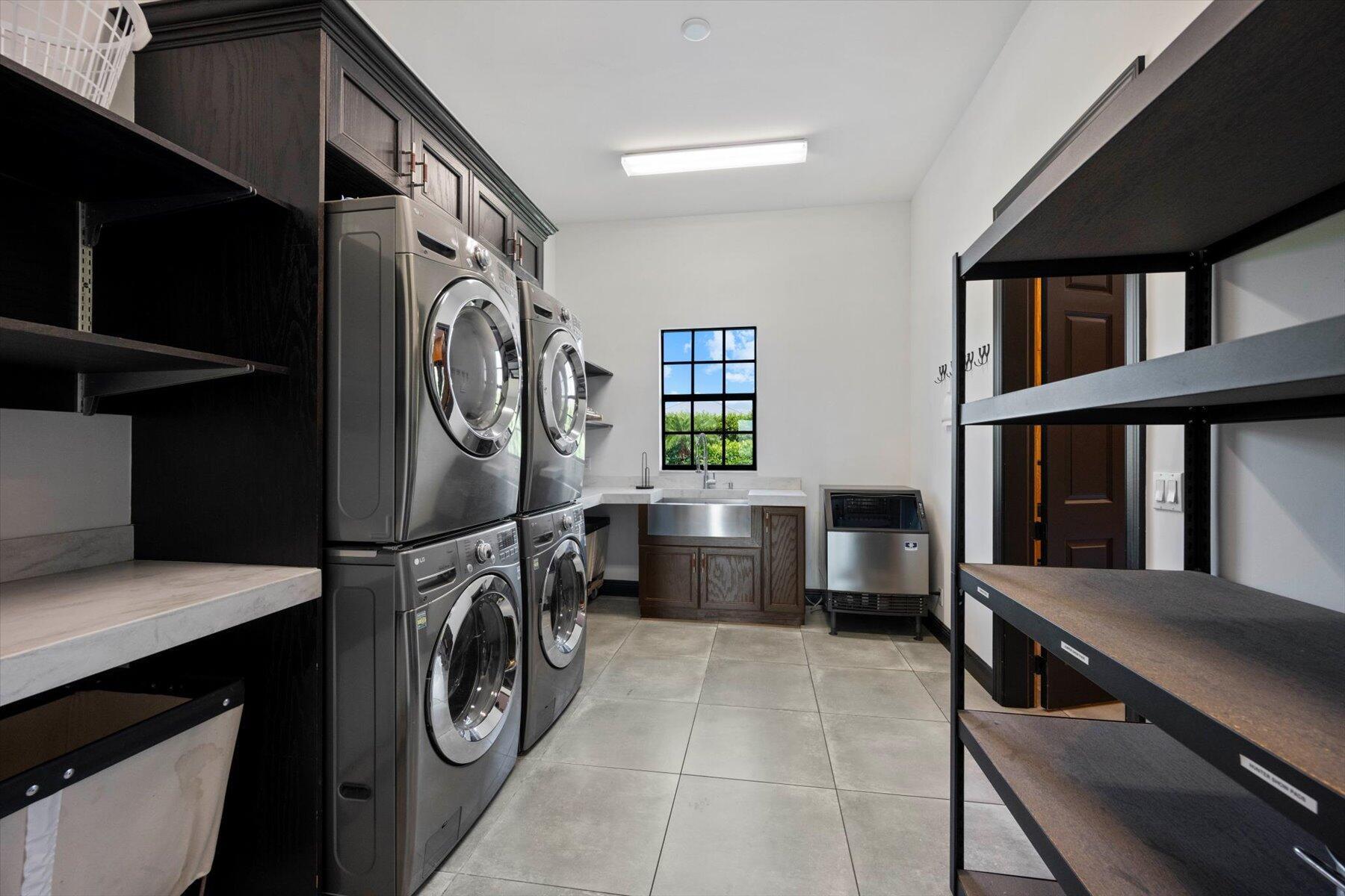 PALM BEACH POINT - Residential Lease