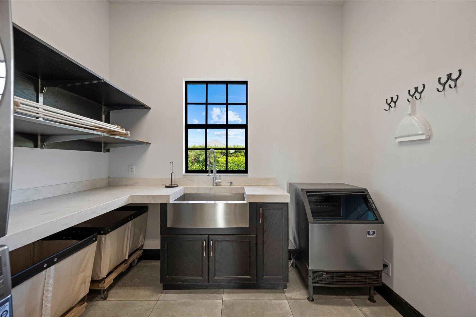 PALM BEACH POINT - Residential Lease