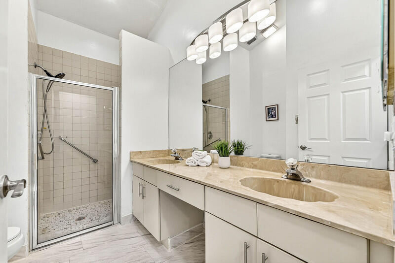 LEXINGTON CLUB - Residential