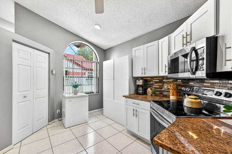 LEXINGTON CLUB - Residential