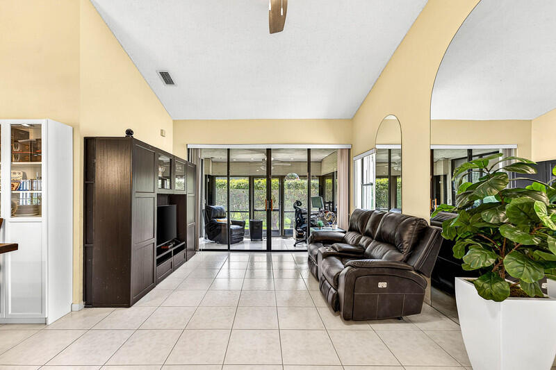 LEXINGTON CLUB - Residential