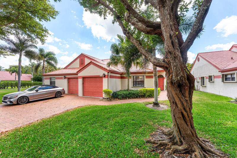 7888 Lexington Club Boulevard B