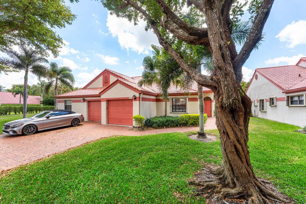 Photo of 7888 Lexington Club Boulevard #B, Delray Beach, FL 33446 (MLS # B26011221)