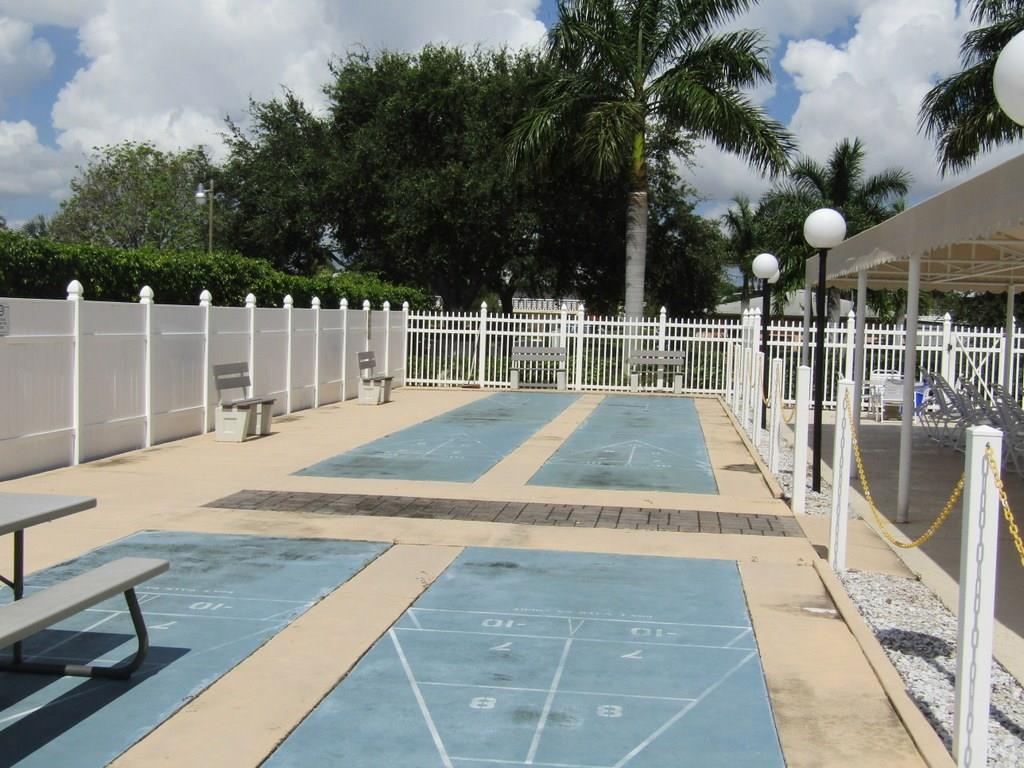 Pines of Delray North - Residential