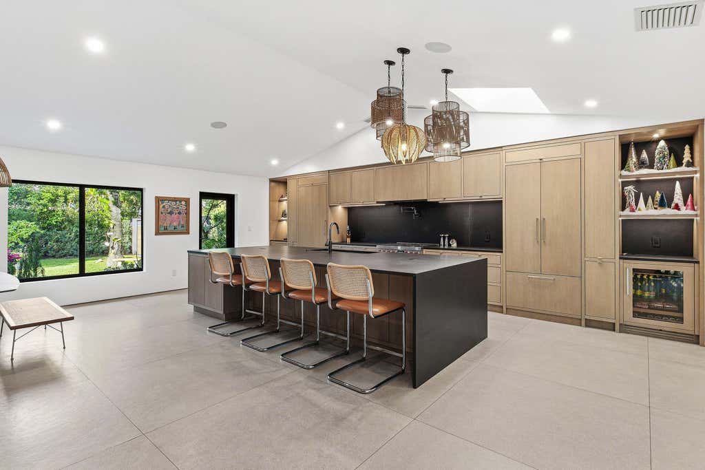 Photo of 18660 LONG LAKE Drive, Boca Raton, FL 33496 (MLS # B26055726)