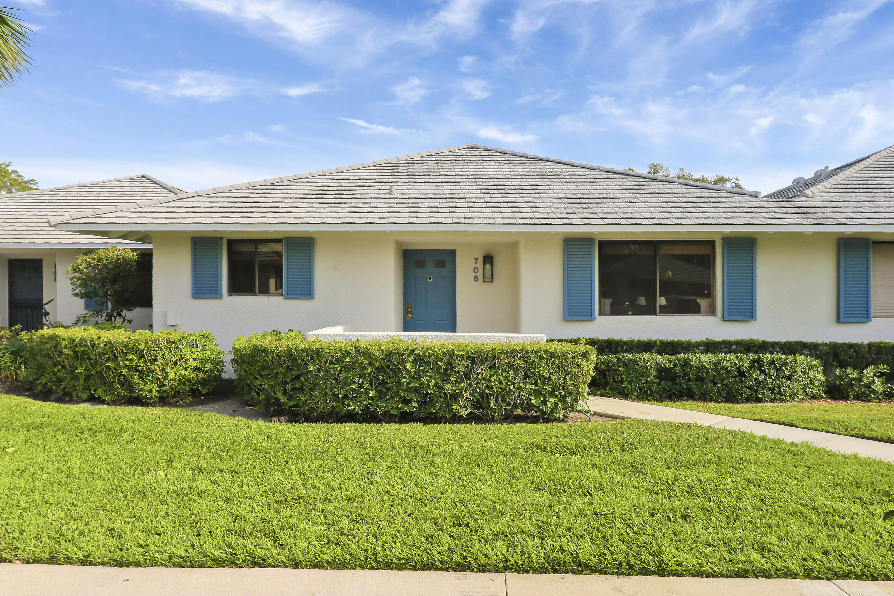 PGA CLUB COTTAGES - Residential Lease