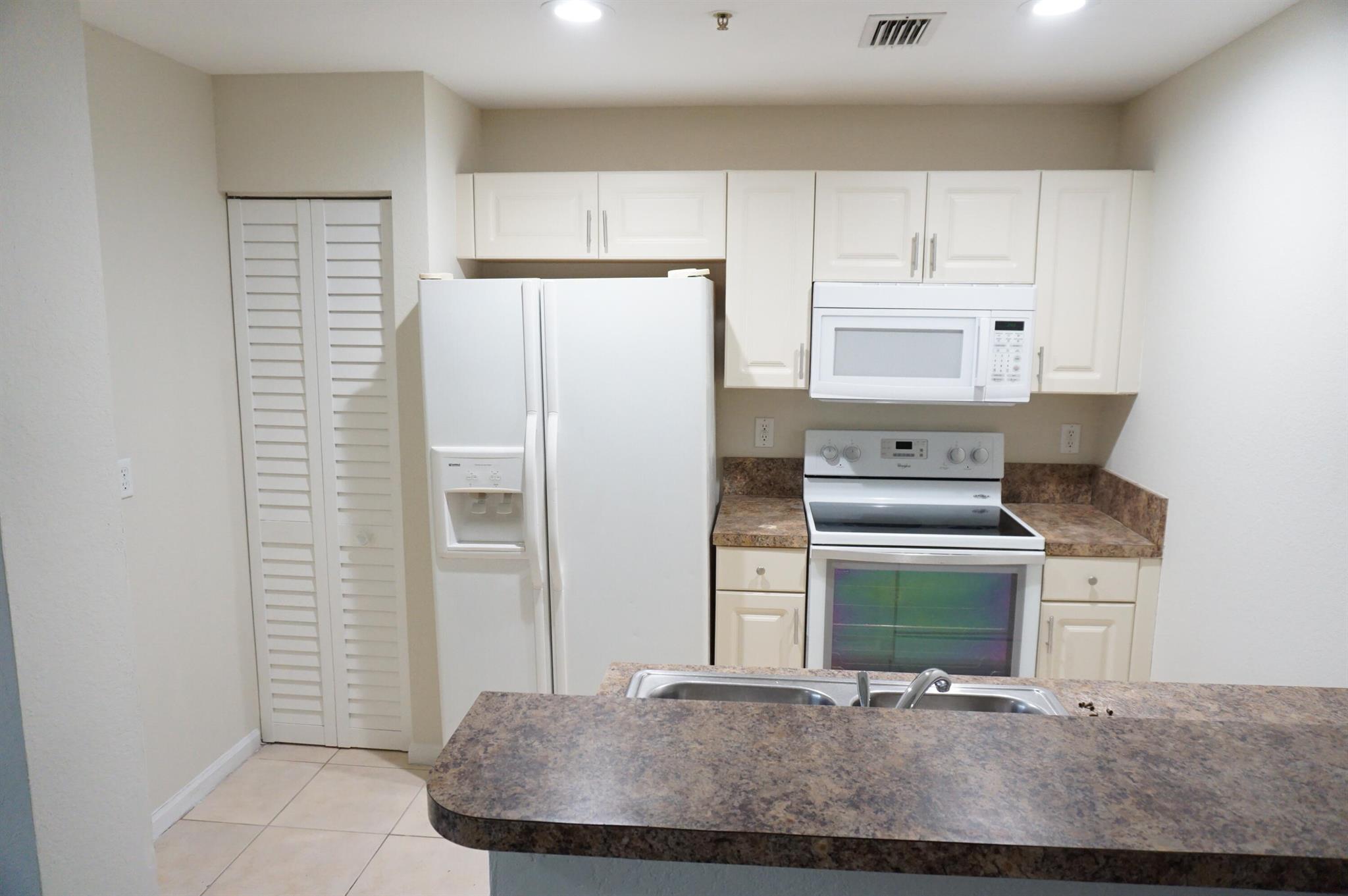 MARSH HARBOUR - Residential Lease