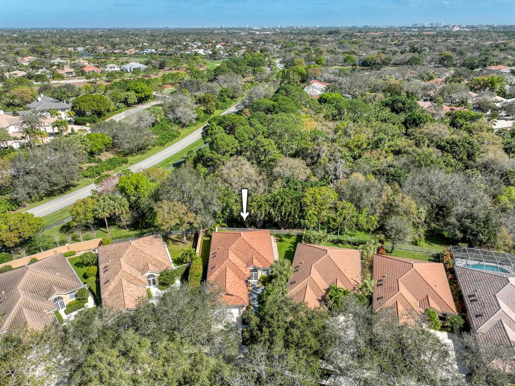 Photo of 124 S Hampton Drive, Jupiter, FL 33458 (MLS # R10960288)