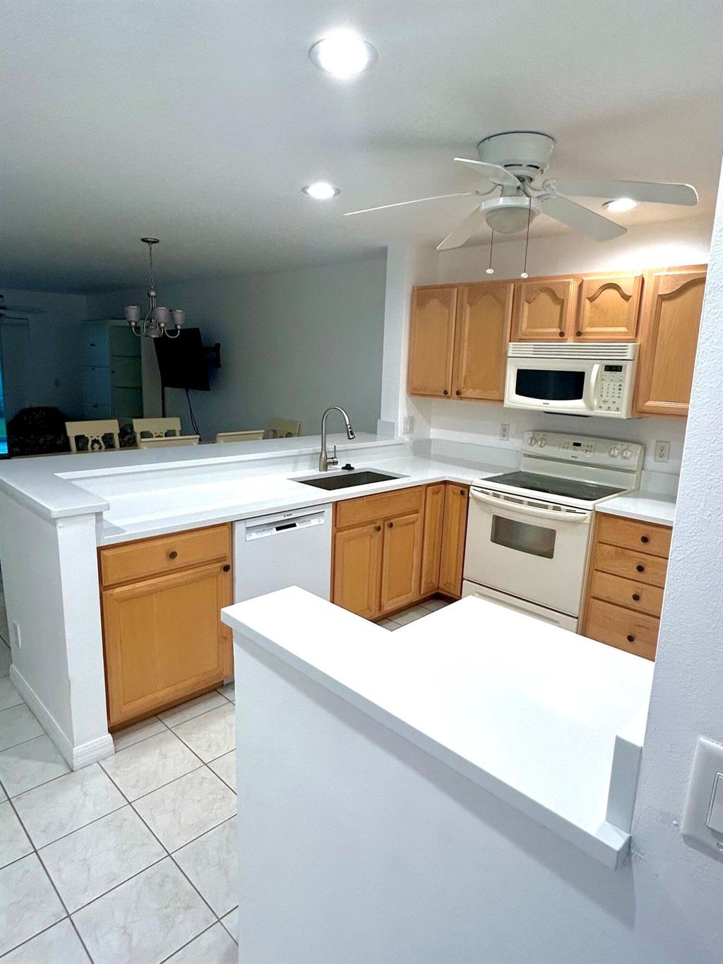 Photo of 2600 NE 1st Lane #403, Boynton Beach, FL 33435 (MLS # R11045960)