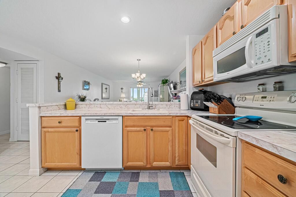 Photo of 2600 NE 1st Lane #403, Boynton Beach, FL 33435 (MLS # R11045960)