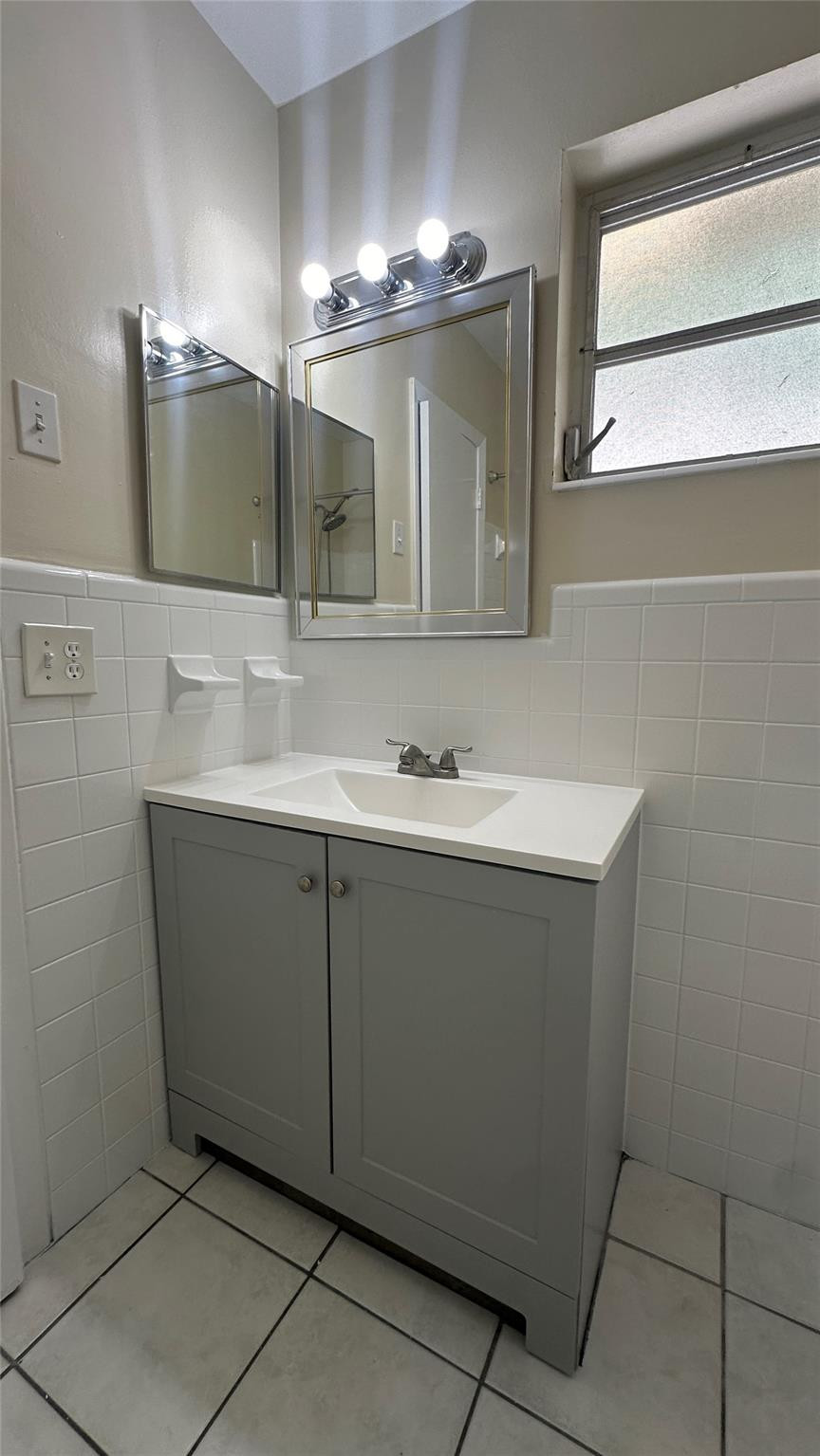 Everglade Land Sales Co F - Residential Lease