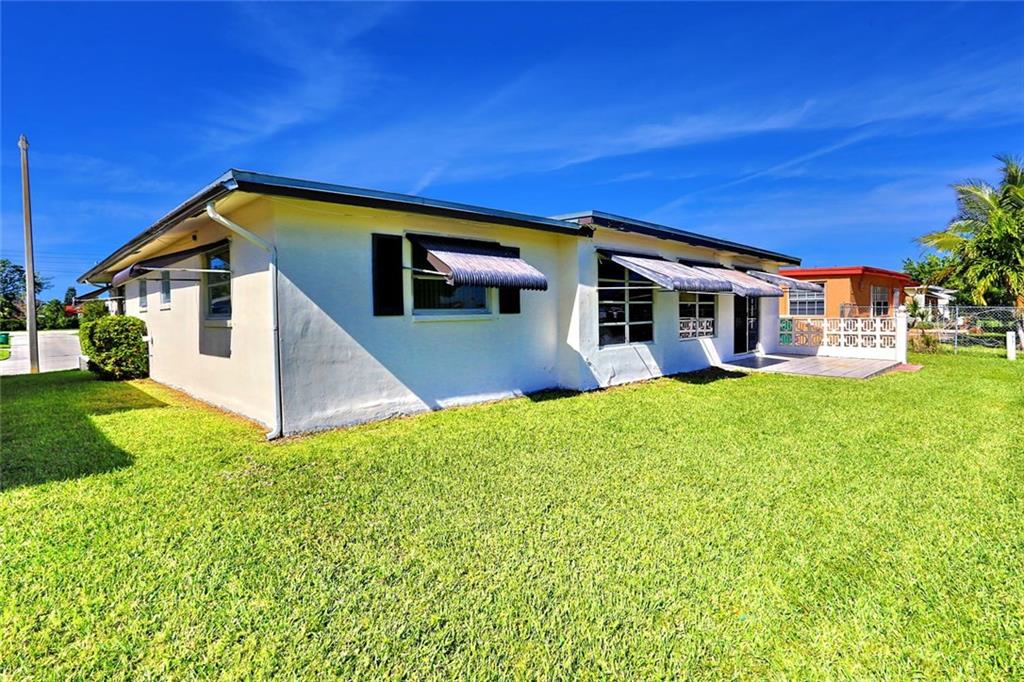 Mainlands Of Tamarac 6 - Residential