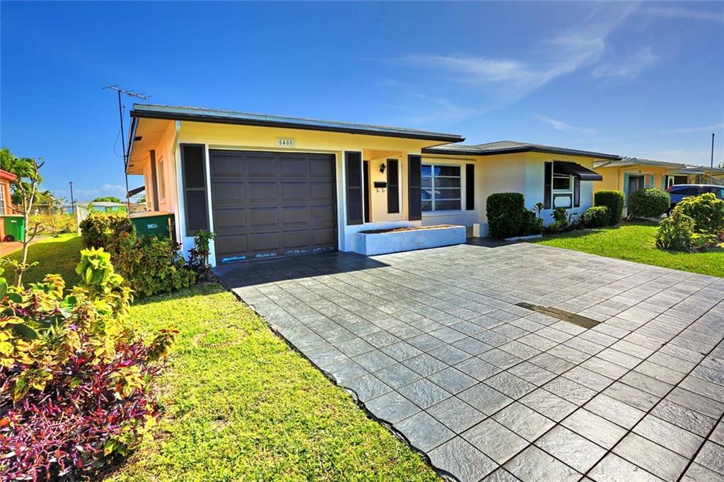 Mainlands Of Tamarac 6 - Residential