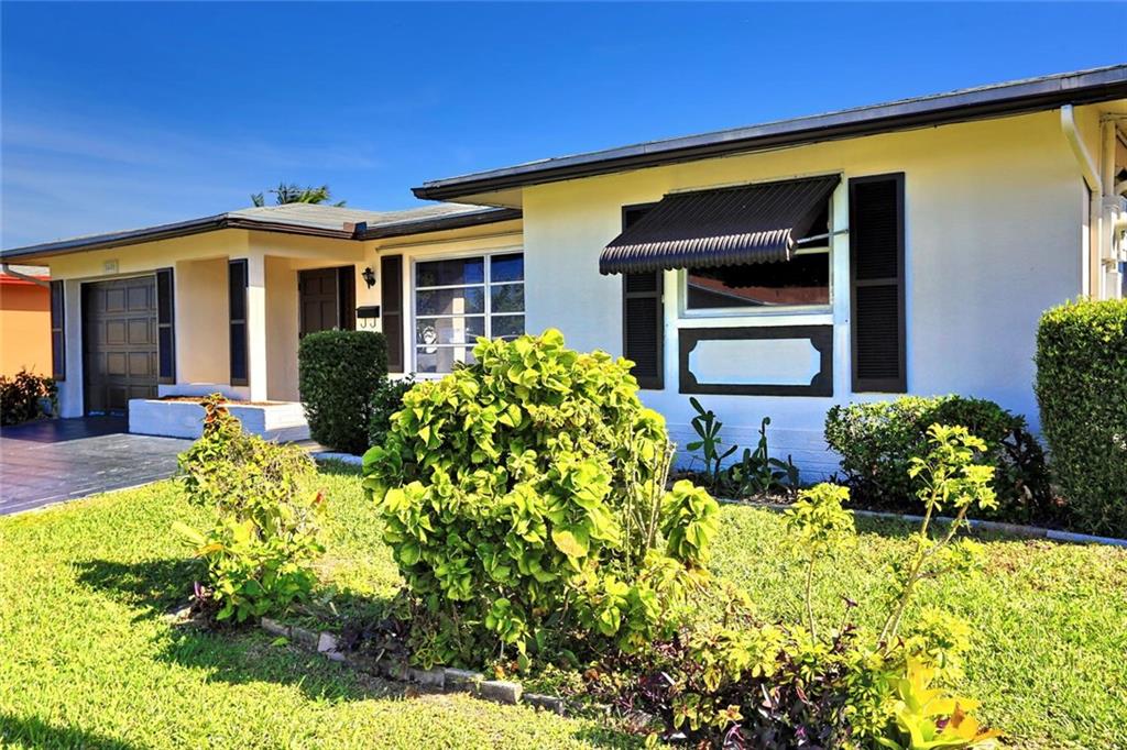 Mainlands Of Tamarac 6 - Residential