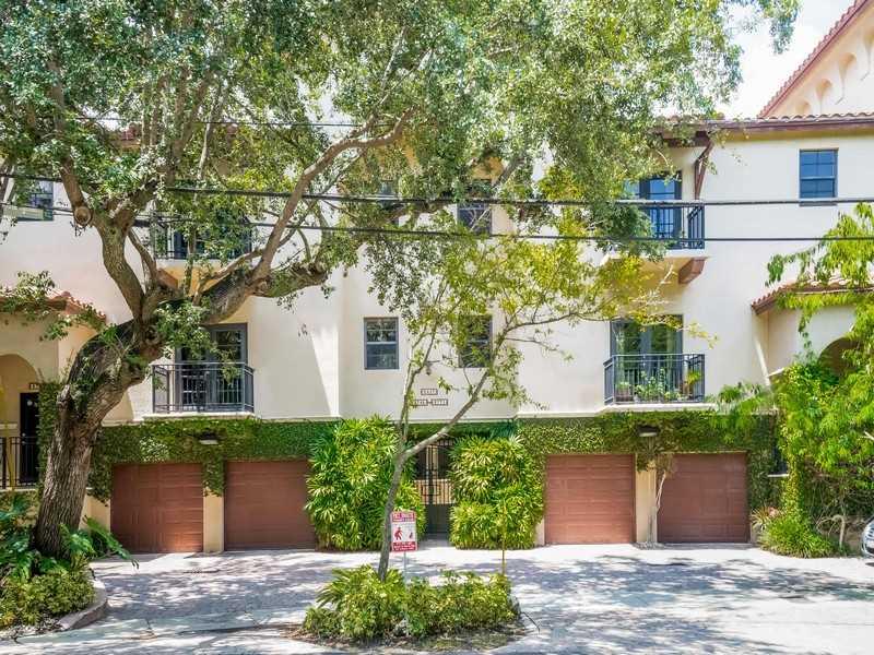 Villaggio in the Grove - Residential