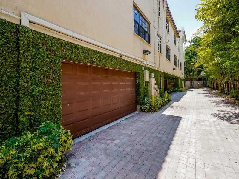 Villaggio in the Grove - Residential