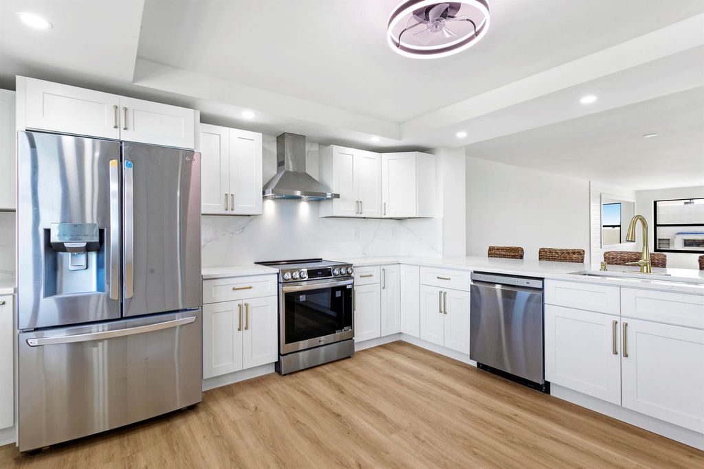 Photo of 372 Golfview Road #502, North Palm Beach, FL 33408 (MLS # R11072618)