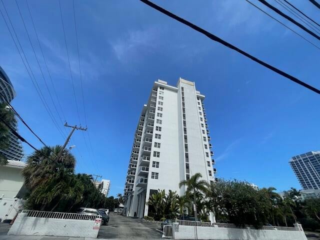 336 N Birch Road 6d