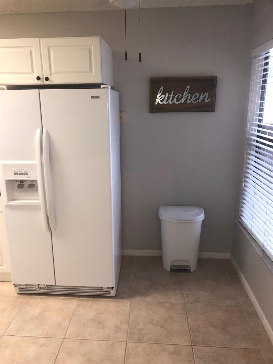 BEDFORD MEWS AT WELLINGTO - Residential Lease