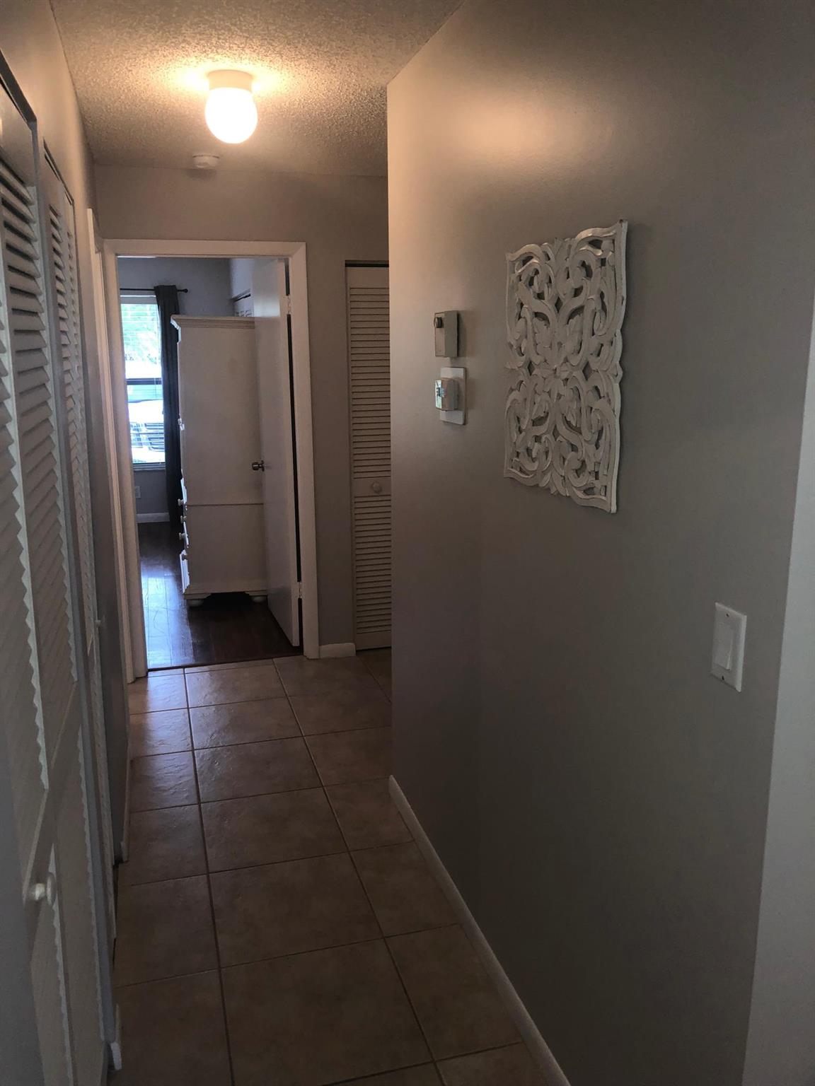 BEDFORD MEWS AT WELLINGTO - Residential Lease