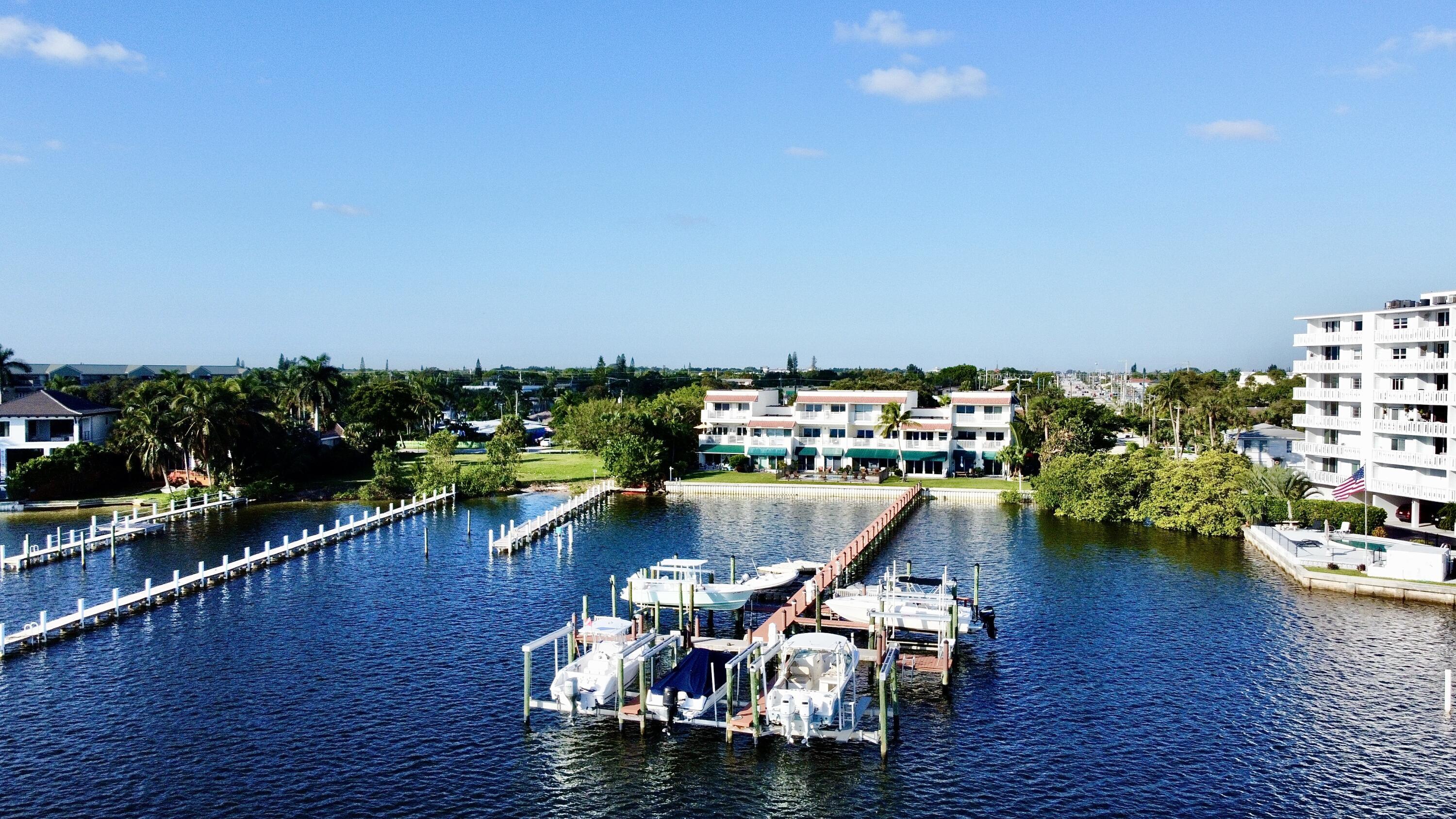 324 N Lake Drive