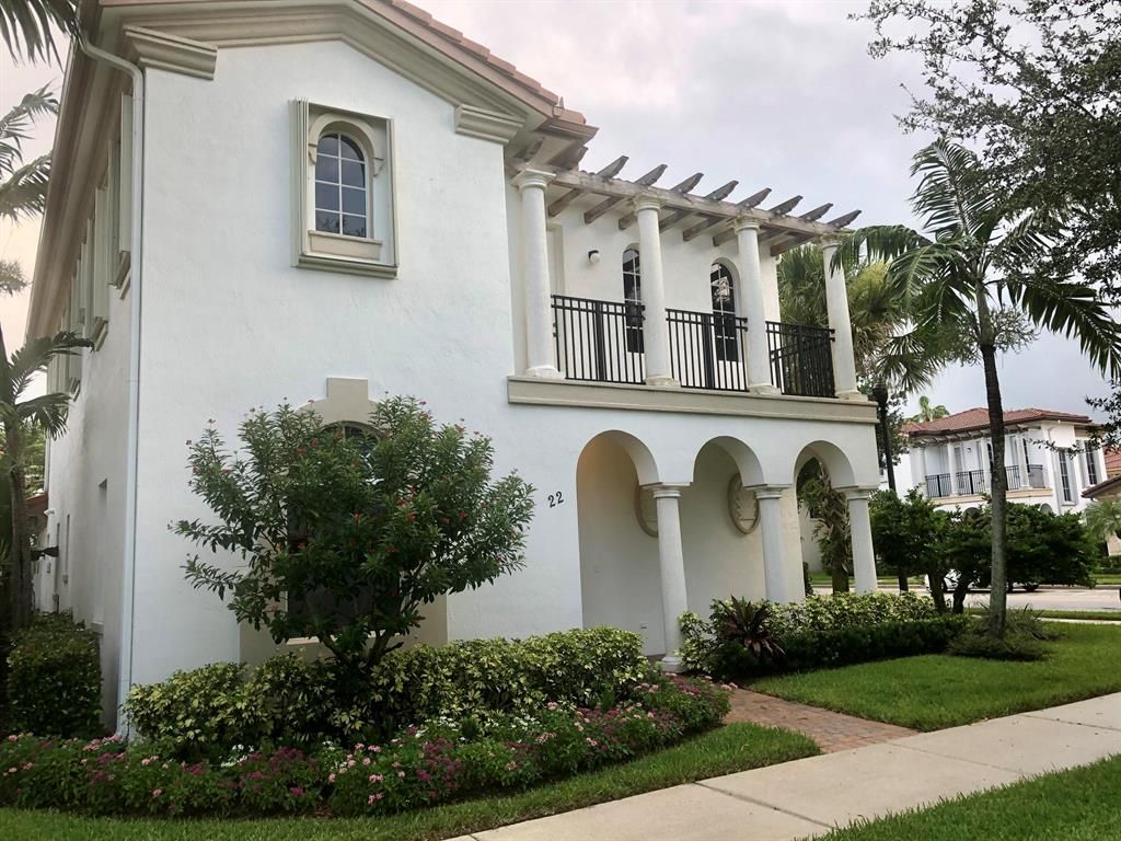 Photo of 22 Stoney Drive, Palm Beach Gardens, FL 33410 (MLS # R10720959)