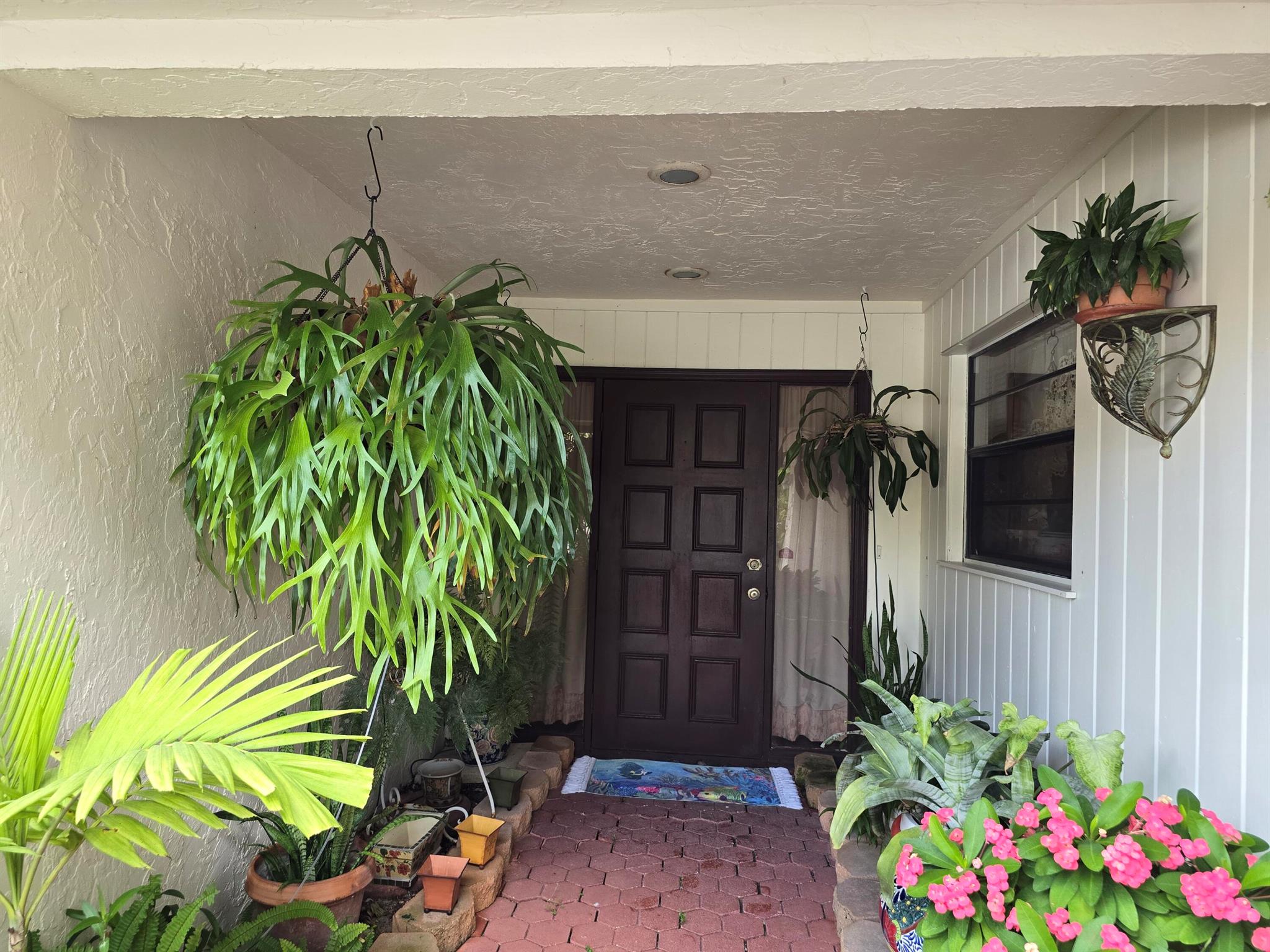 304 Knob Hill Boulevard