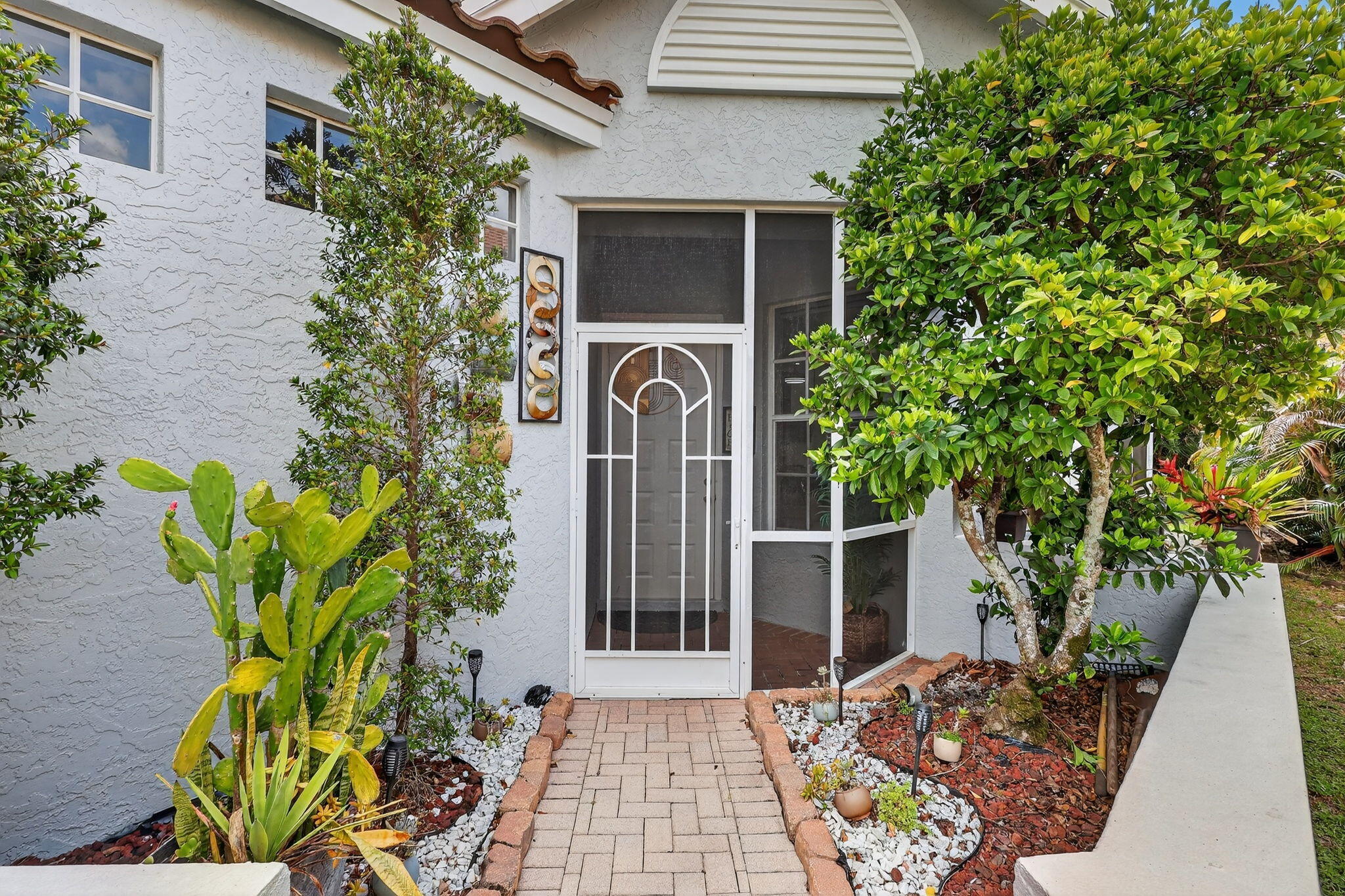 416 SW Horseshoe Bay