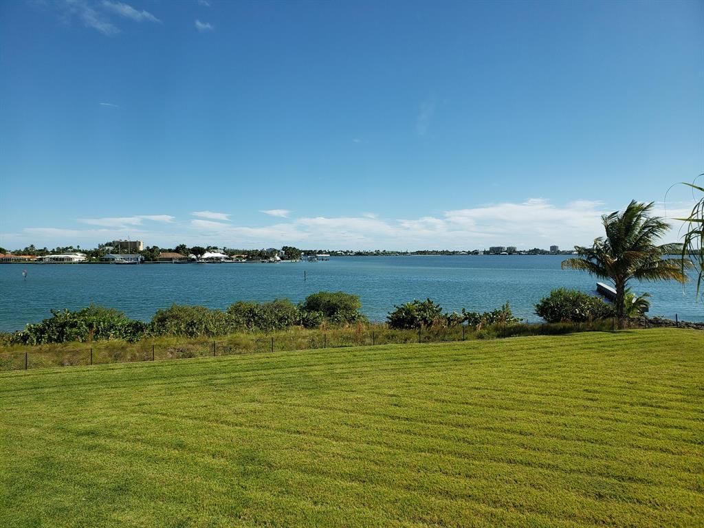 Photo of 4 Harbour Isle Drive Dr E #203, Fort Pierce, FL 34949 (MLS # R10756121)