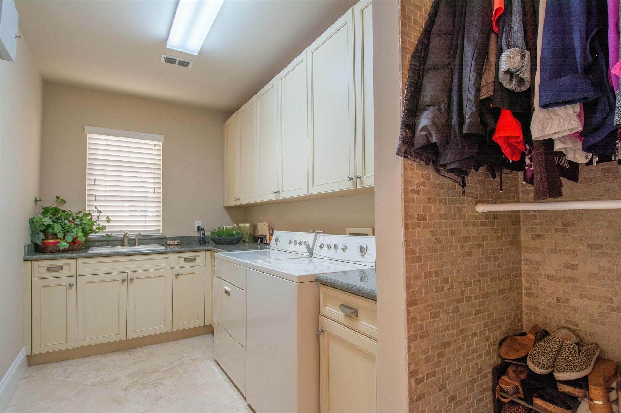 TESORO PLAT NO 2 - Residential