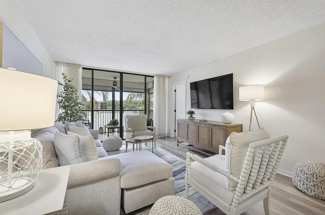 CORAL GATE II CONDO - Residential