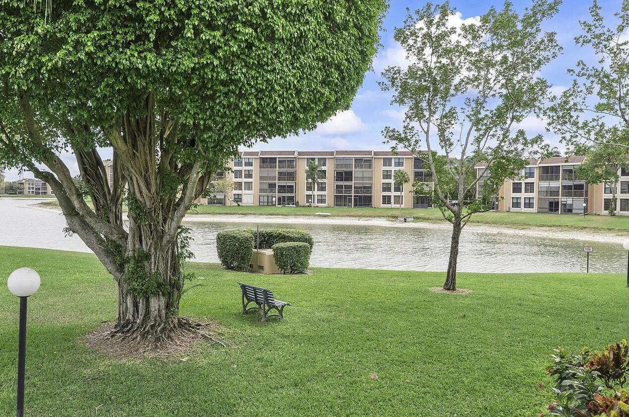 CORAL GATE II CONDO - Residential