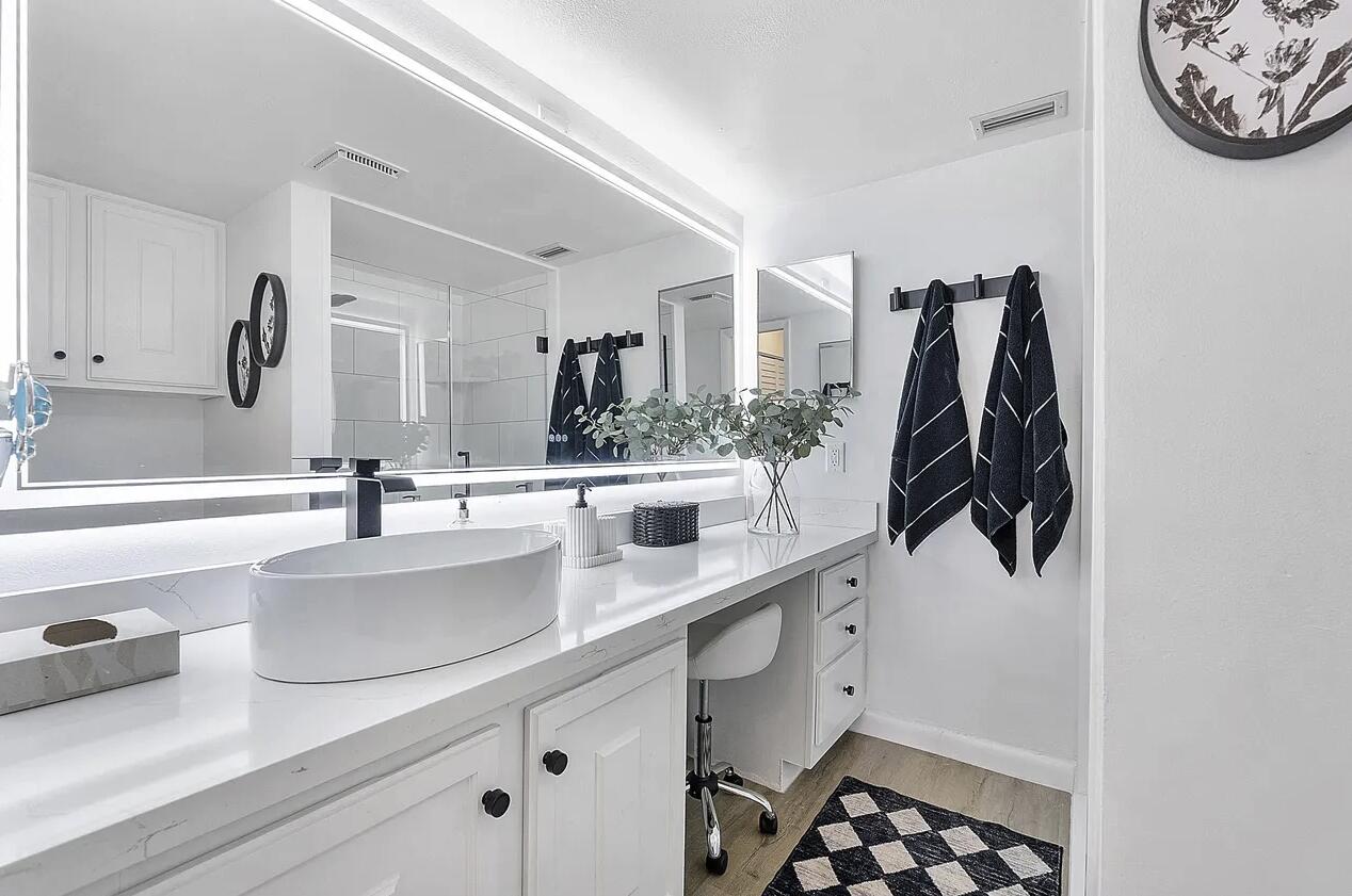 CORAL GATE II CONDO - Residential