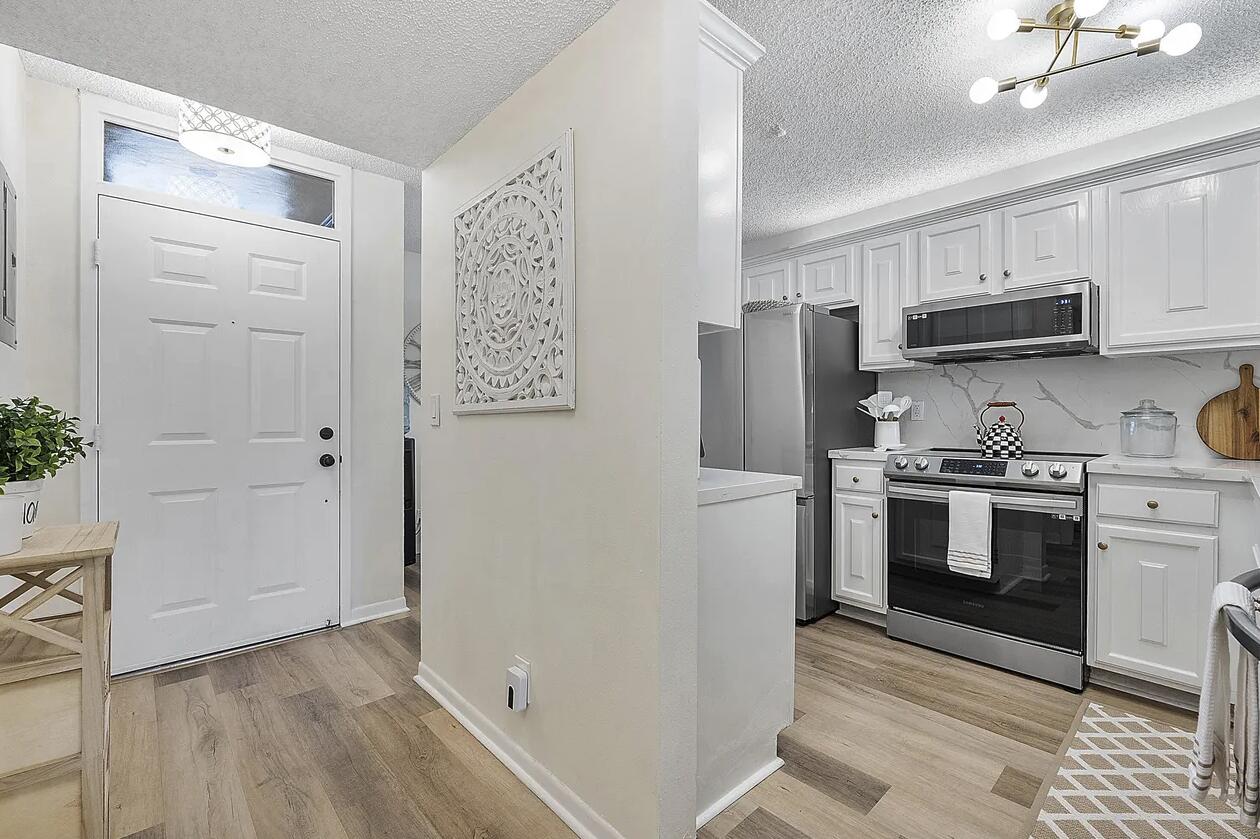 CORAL GATE II CONDO - Residential