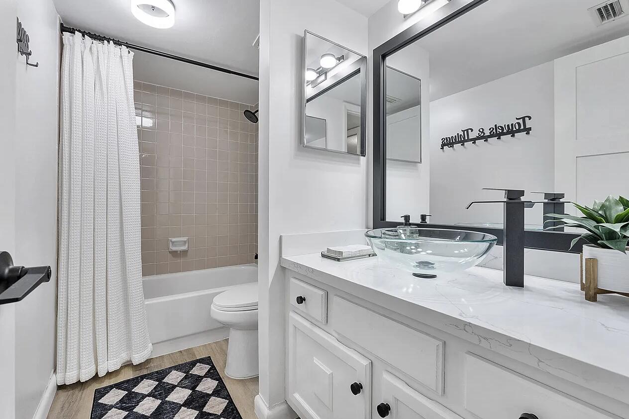 CORAL GATE II CONDO - Residential