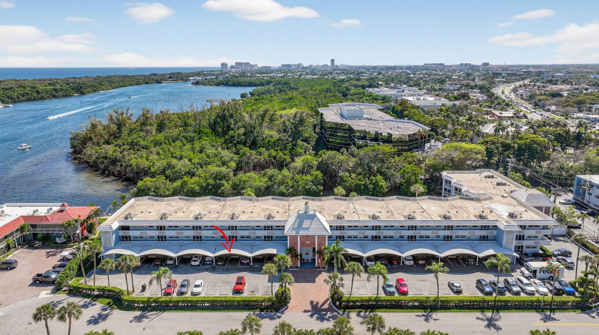 HARBOUR EAST HOUSE CONDO - Residential