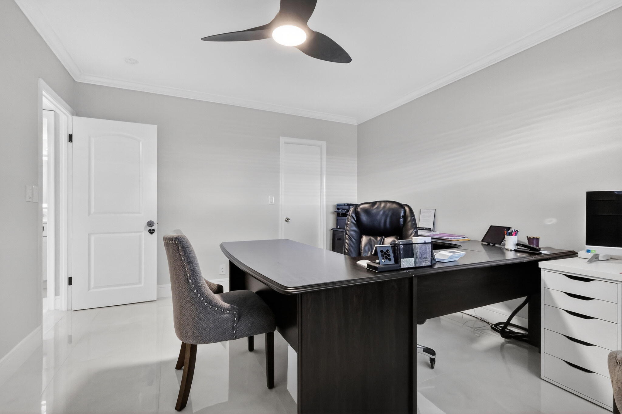 HARBOUR EAST HOUSE CONDO - Residential