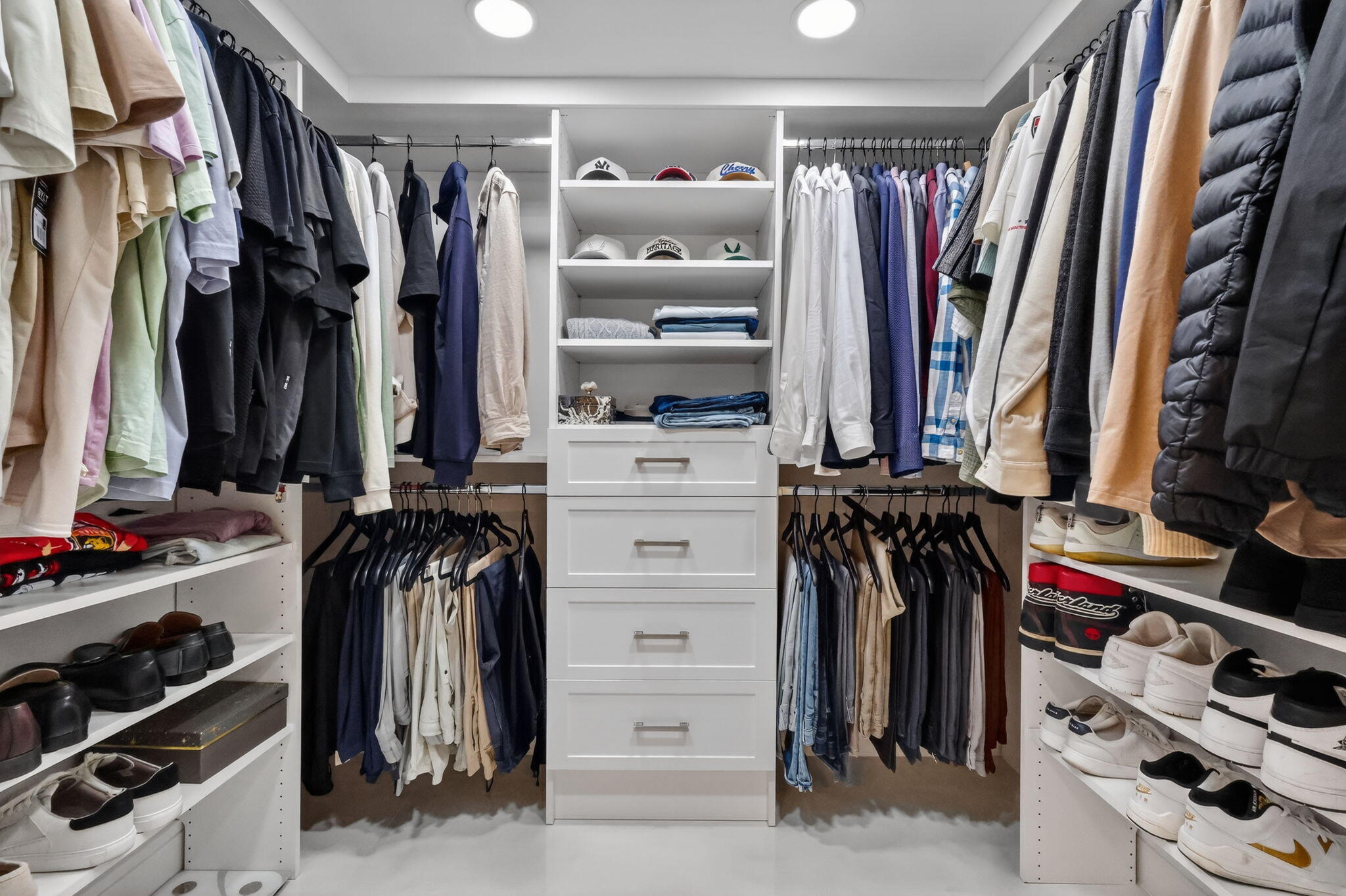 HARBOUR EAST HOUSE CONDO - Residential