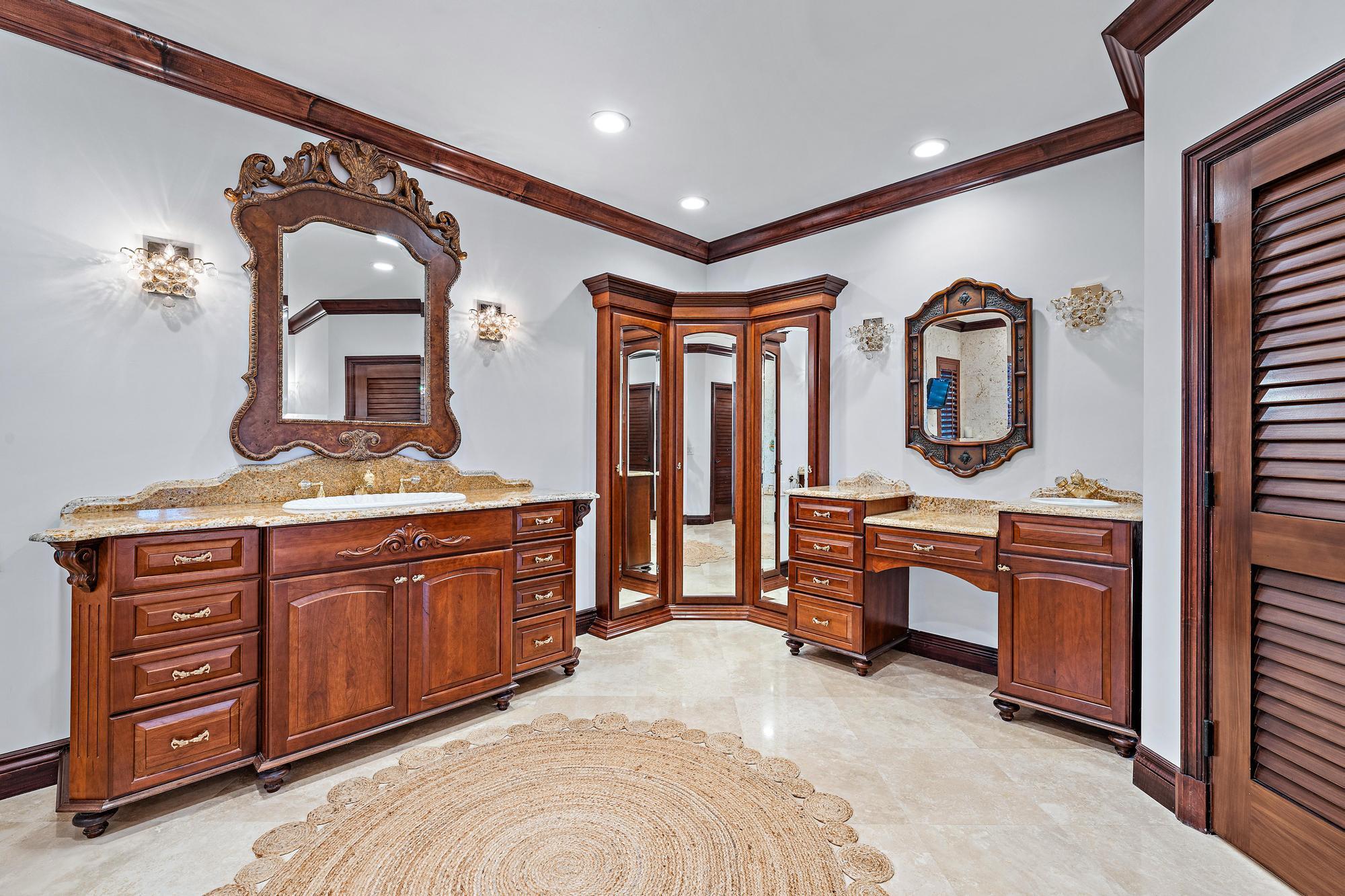 BLOWING ROCKS - Residential