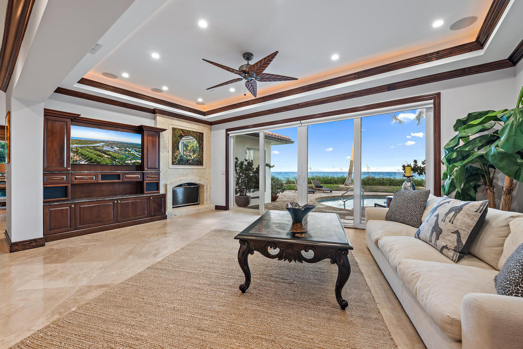 BLOWING ROCKS - Residential