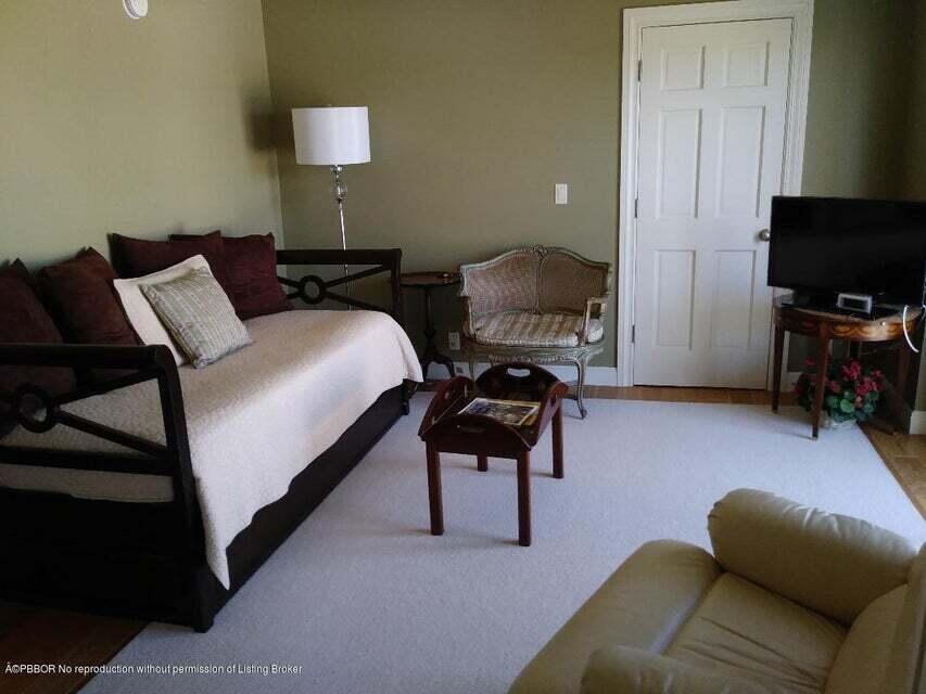 EVERGLADES PLAZA CONDO - Residential Lease