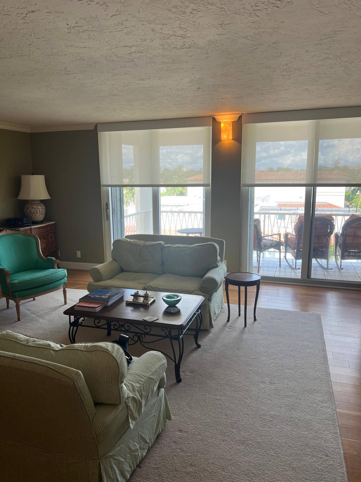 EVERGLADES PLAZA CONDO - Residential Lease